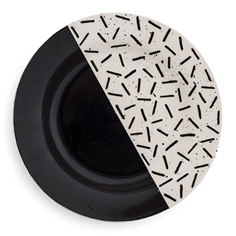 Assiette, EL AICH — Noir réglisse